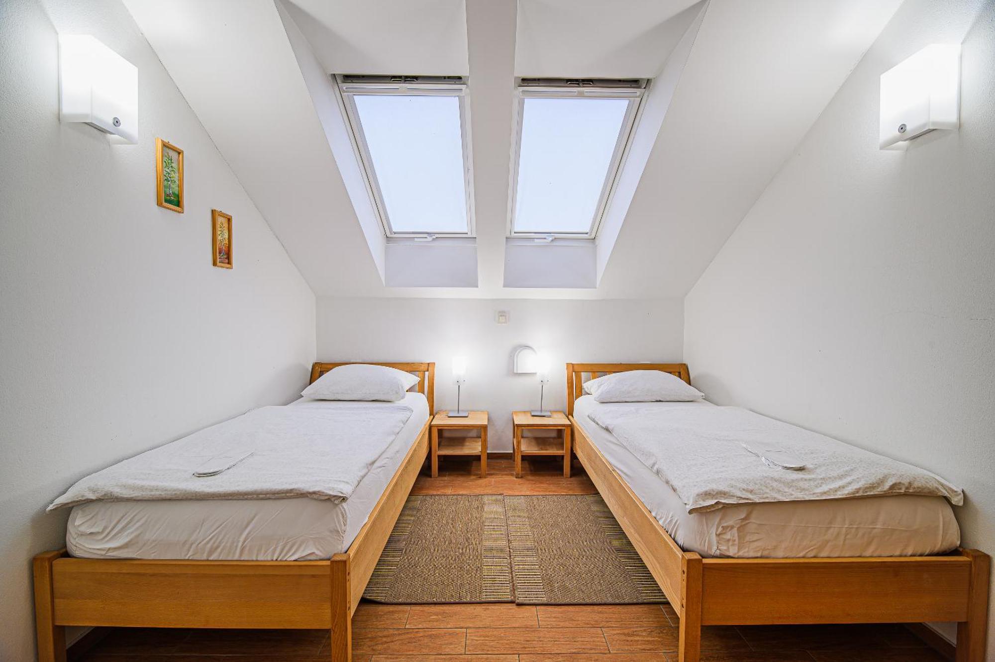 Apartments Maleric With Indoor Pool And Wellness Dragatuš Εξωτερικό φωτογραφία