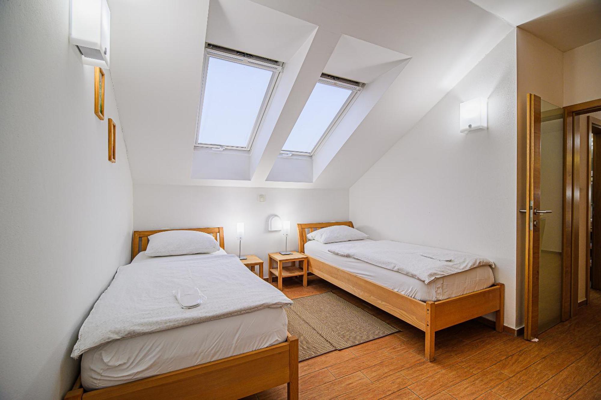 Apartments Maleric With Indoor Pool And Wellness Dragatuš Δωμάτιο φωτογραφία