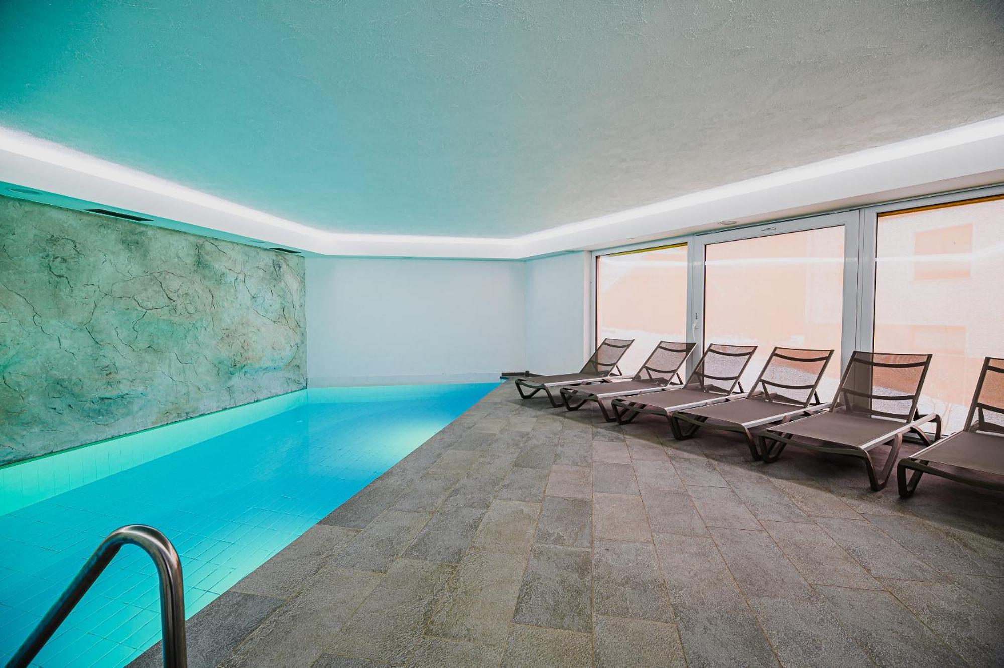 Apartments Maleric With Indoor Pool And Wellness Dragatuš Εξωτερικό φωτογραφία