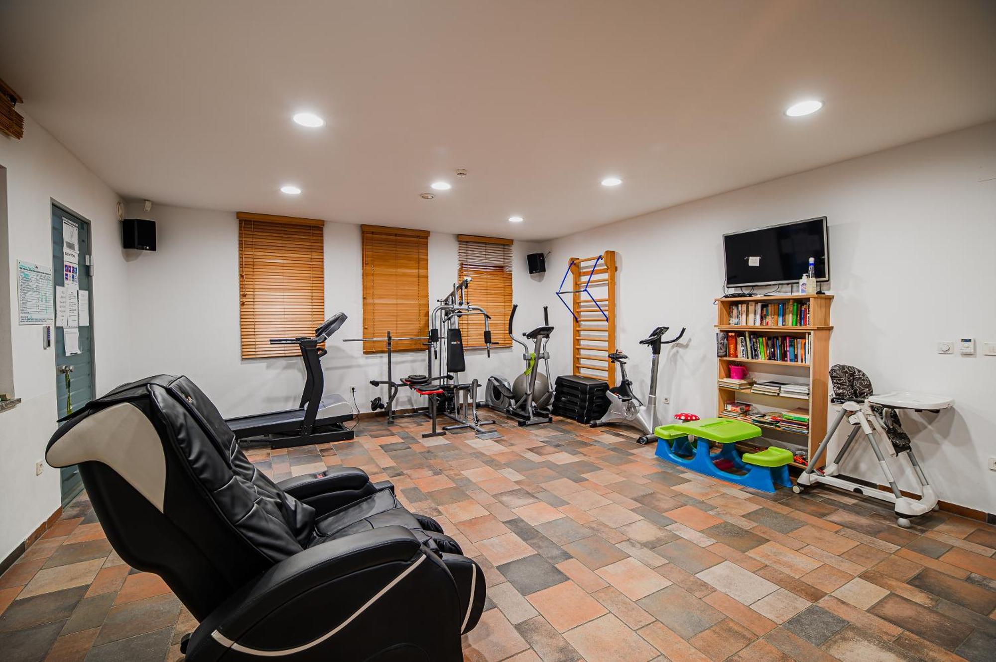 Apartments Maleric With Indoor Pool And Wellness Dragatuš Εξωτερικό φωτογραφία