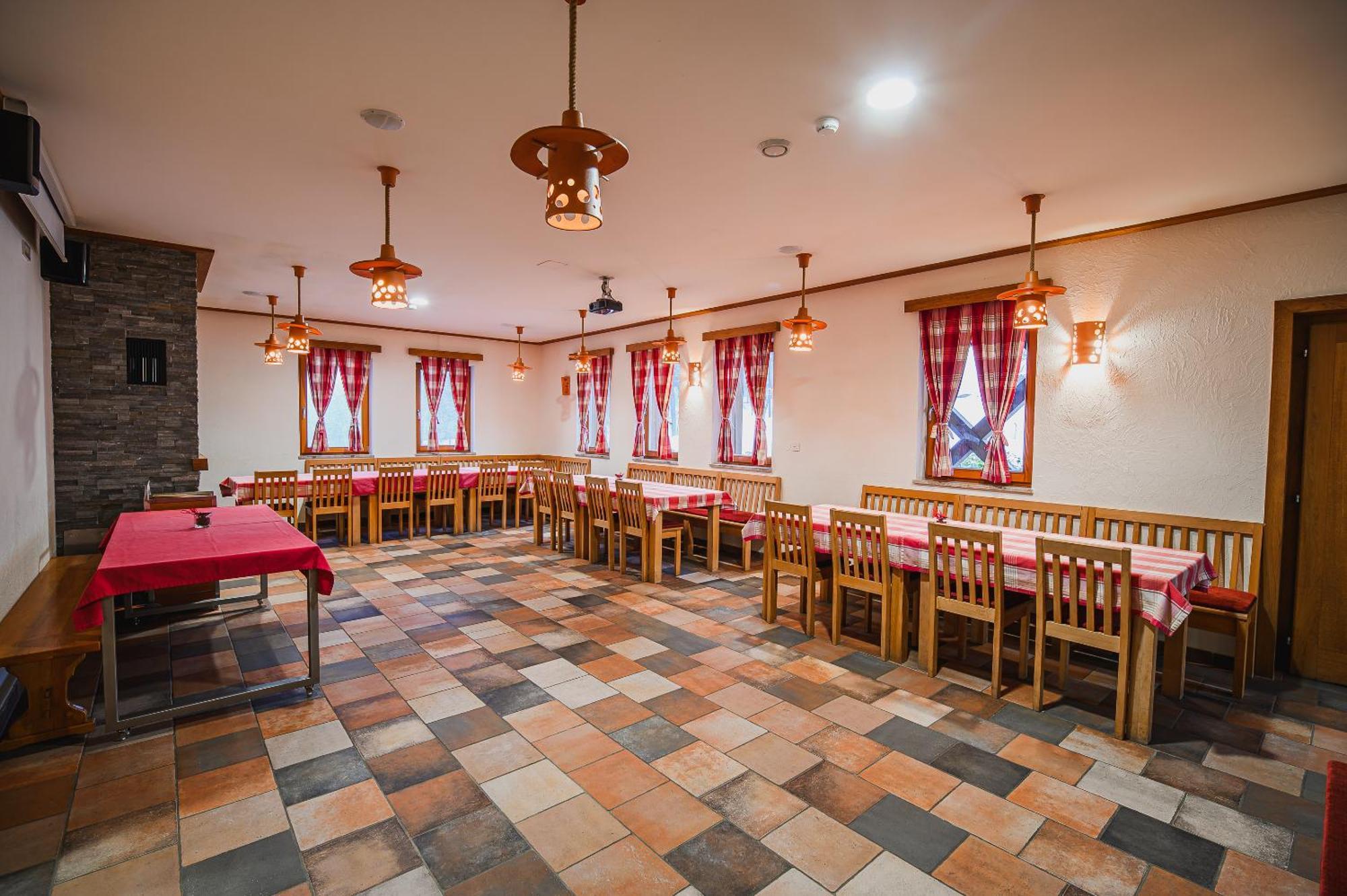 Apartments Maleric With Indoor Pool And Wellness Dragatuš Εξωτερικό φωτογραφία