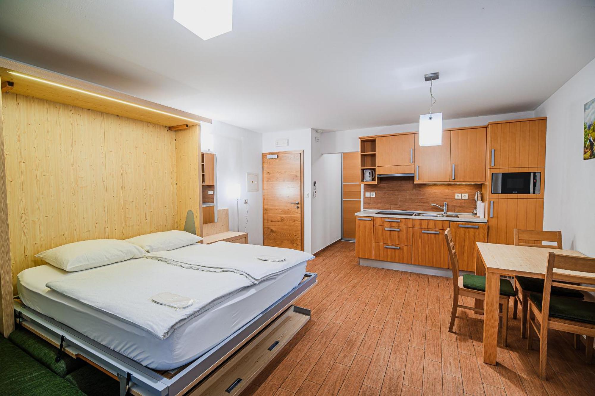 Apartments Maleric With Indoor Pool And Wellness Dragatuš Εξωτερικό φωτογραφία