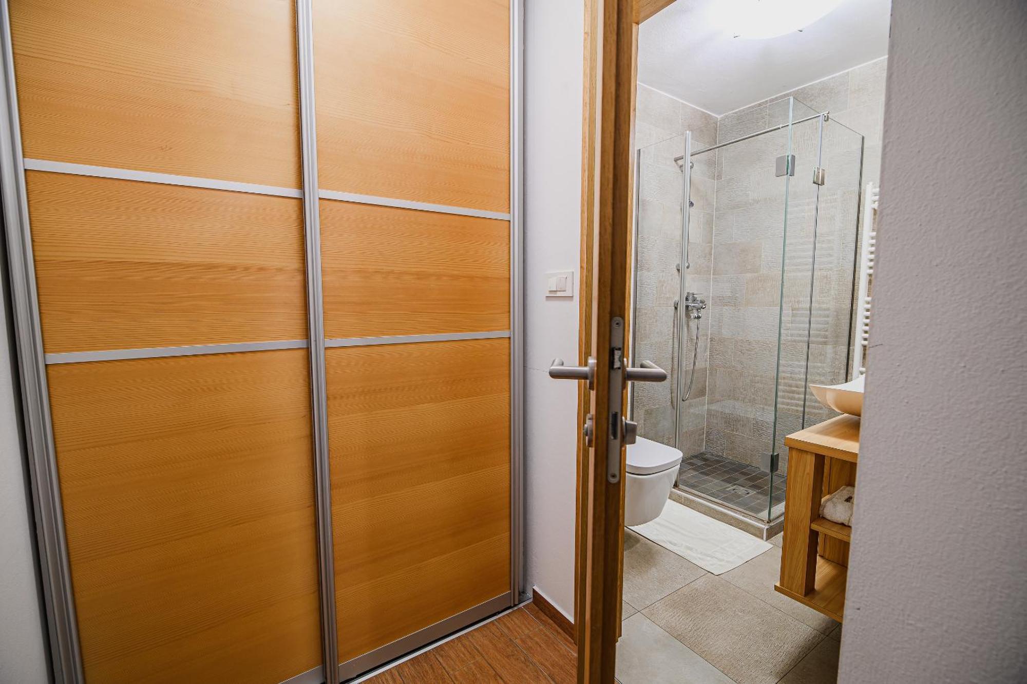 Apartments Maleric With Indoor Pool And Wellness Dragatuš Δωμάτιο φωτογραφία